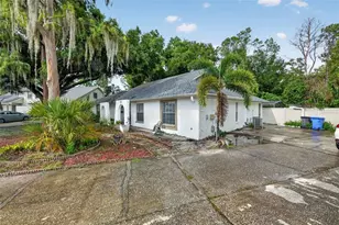 3205 Laurel Dale Dr, Tampa, FL 33618 - Photo 2