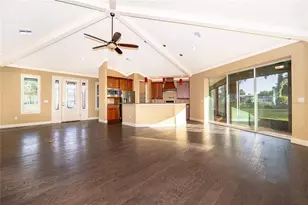 12131 Eagles Point Ct, Grand Island, FL 32735 - Photo 16