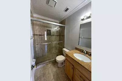 6218 Yorktown Drive #15, Orlando, FL 32807 - Photo 8