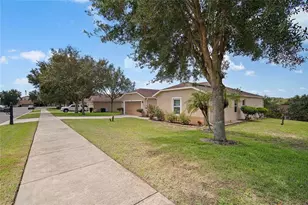 2388 Yellow Grass Ct, Apopka, FL 32712 - Photo 8