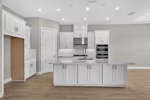 998 Tassleflower Trl, Saint Cloud, FL 34771 - Photo 2