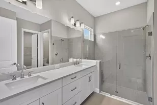 998 Tassleflower Trl, Saint Cloud, FL 34771 - Photo 4