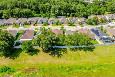 233 W Fiesta Key Loop, Deland, FL 32720 - Photo 2
