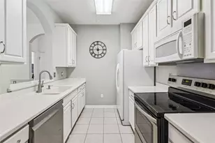 8300 Portofino Dr, Davenport, FL 33896 - Photo 6