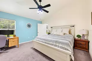 2911 Malcolm Dr, Deltona, FL 32738 - Photo 12