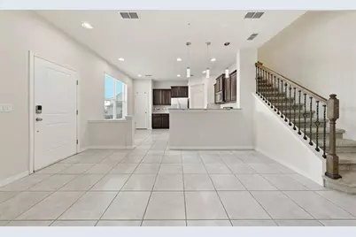 1096 Pavia Drive, Apopka, FL 32703 - Photo 2