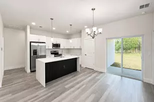 23163 SW Pony Ridge Dr, Dunnellon, FL 34431 - Photo 2