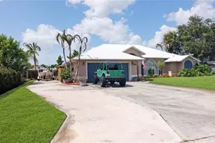 114 N 19th Cir SW, Vero Beach, FL 32962 - Photo 2
