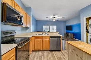 1405 Retreat Cir, Clermont, FL 34714 - Photo 8
