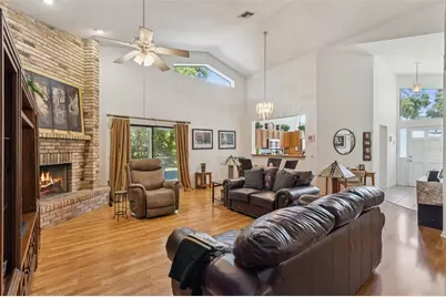 1068 Cottonwood Court, Apopka, FL 32712 - Photo 2