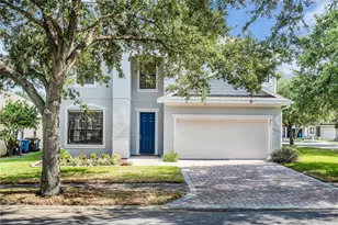 563 Lake Davenport Cir, Davenport, FL 33837 - Photo 1