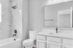 563 Lake Davenport Cir, Davenport, FL 33837 - Photo 22