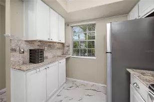 1001 Pine Isle Ln, Naples, FL 34112 - Photo 6