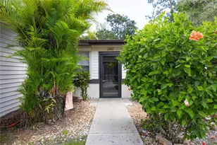 1001 Pine Isle Ln, Naples, FL 34112 - Photo 1