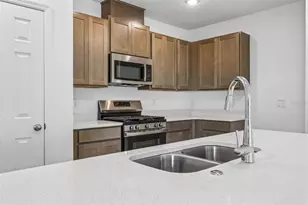 6985 Broad Wing Loop, Howey in the Hills, FL 34737 - Photo 12
