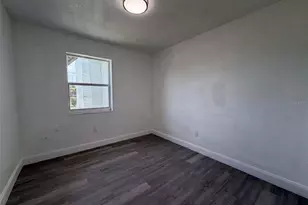 21530 Glendale Ave, Port Charlotte, FL 33952 - Photo 12