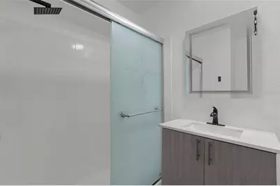 3987 Versailles Drive #3987F, Orlando, FL 32808 - Photo 8