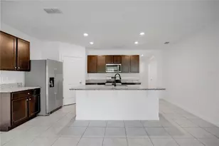 1942 Marlow St, Deltona, FL 32738 - Photo 6