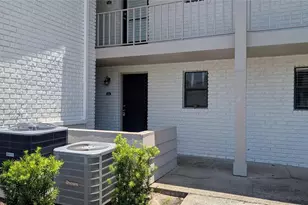 2882 Plaza Terrace Dr, Orlando, FL 32803 - Photo 2