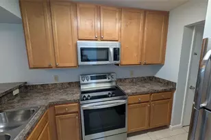 2882 Plaza Terrace Dr, Orlando, FL 32803 - Photo 6