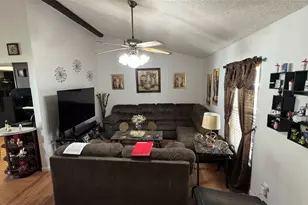 4026 Killian Dr, Orlando, FL 32822 - Photo 2