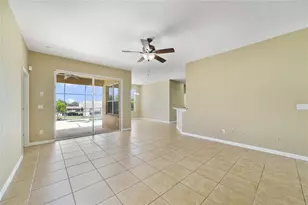 243 Wildflower Rd, Davenport, FL 33837 - Photo 2