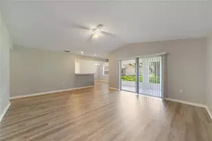 437 Jay Ct, Poinciana, FL 34759 - Photo 2