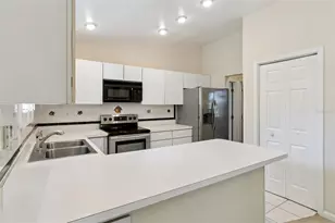 3829 Springlake Village Ct, Kissimmee, FL 34744 - Photo 8