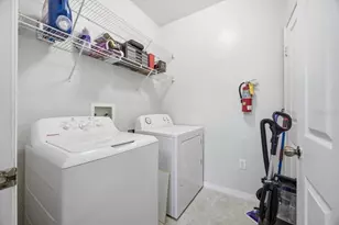 4008 Hemingway Cir, Haines City, FL 33844 - Photo 10