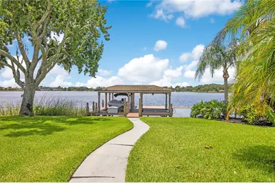 884 W Lake Holden Point, Orlando, FL 32805 - Photo 2