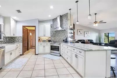 884 W Lake Holden Point, Orlando, FL 32805 - Photo 14