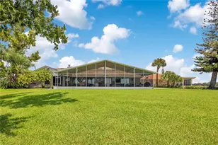 884 W Lake Holden Point, Orlando, FL 32805 - Photo 32