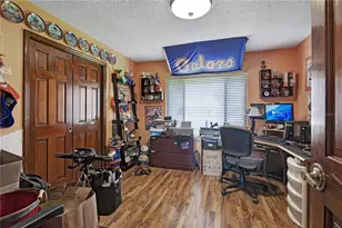 884 W Lake Holden Point, Orlando, FL 32805 - Photo 24