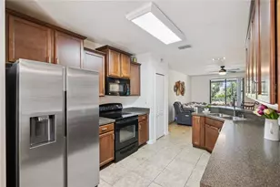 2440 Vineyard Cir, Sanford, FL 32771 - Photo 16