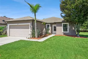 2440 Vineyard Cir, Sanford, FL 32771 - Photo 2