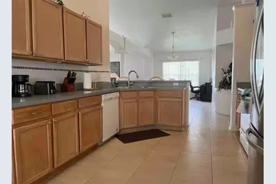 622 Eagle Pointe S, Kissimmee, FL 34746 - Photo 8
