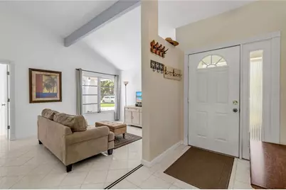 19 Crompton Place, Palm Coast, FL 32137 - Photo 6