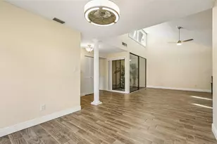 107 Seville Ct N, Plant City, FL 33566 - Photo 12