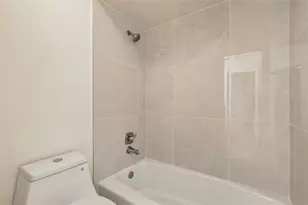 107 Seville Ct N, Plant City, FL 33566 - Photo 20