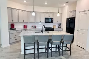 10155 Guthrie Dr, Clermont, FL 34711 - Photo 2