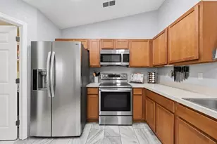 1233 Merrimack Dr, Davenport, FL 33837 - Photo 10