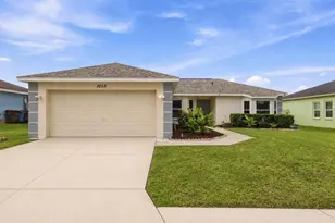 1233 Merrimack Dr, Davenport, FL 33837 - Photo 2