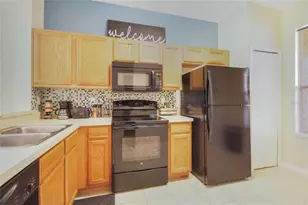 2740 Coupe St, Kissimmee, FL 34746 - Photo 2
