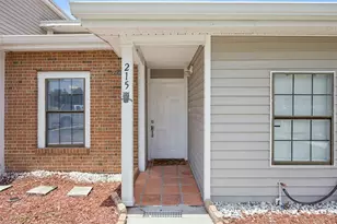 215 Arbor Cir, Sanford, FL 32773 - Photo 4