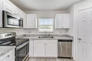 5101 Lanette St, Orlando, FL 32811 - Photo 10