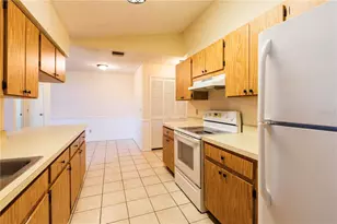 1002 Gammage Point, Oviedo, FL 32765 - Photo 6