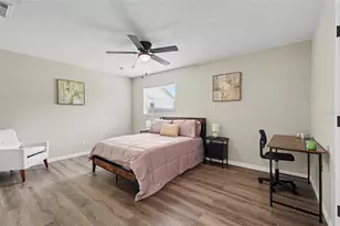 102 Shore Dr E, Oldsmar, FL 34677 - Photo 20