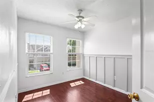 10112 Farmingdale Pl, Tampa, FL 33624 - Photo 12
