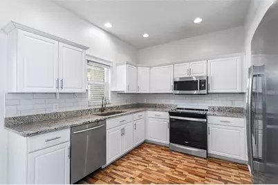 10112 Farmingdale Place, Tampa, FL 33624 - Photo 6