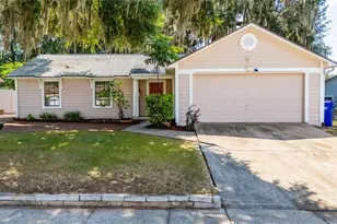401 Hager Dr, Ocoee, FL 34761 - Photo 1
